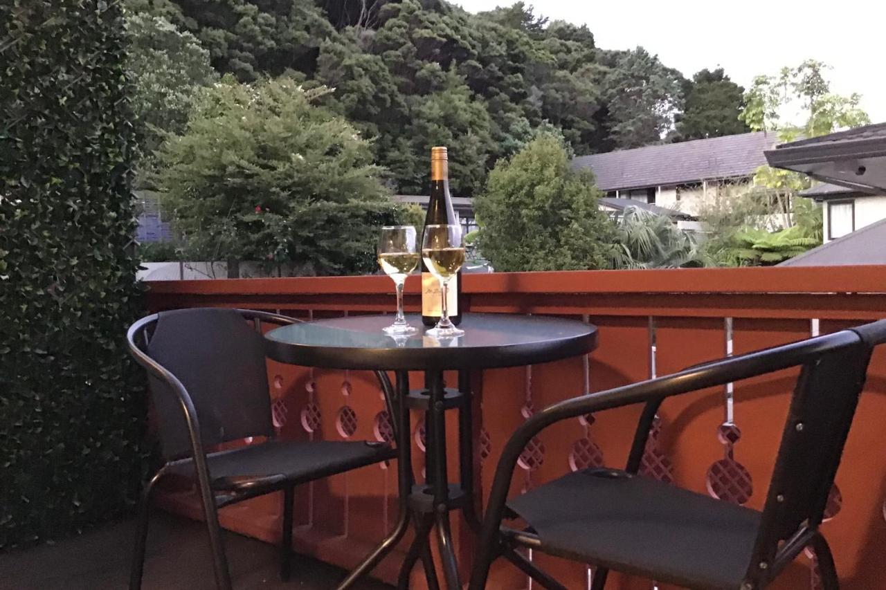 The Swiss Chalet Holiday Apartment 5, Bay Of Islands Пайхия Екстериор снимка